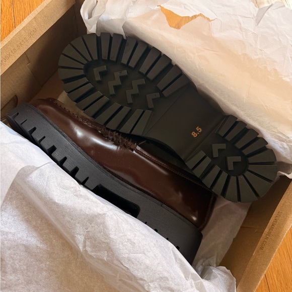 Steve Madden Langsten Burgundy Loafers - Picture 3 of 4